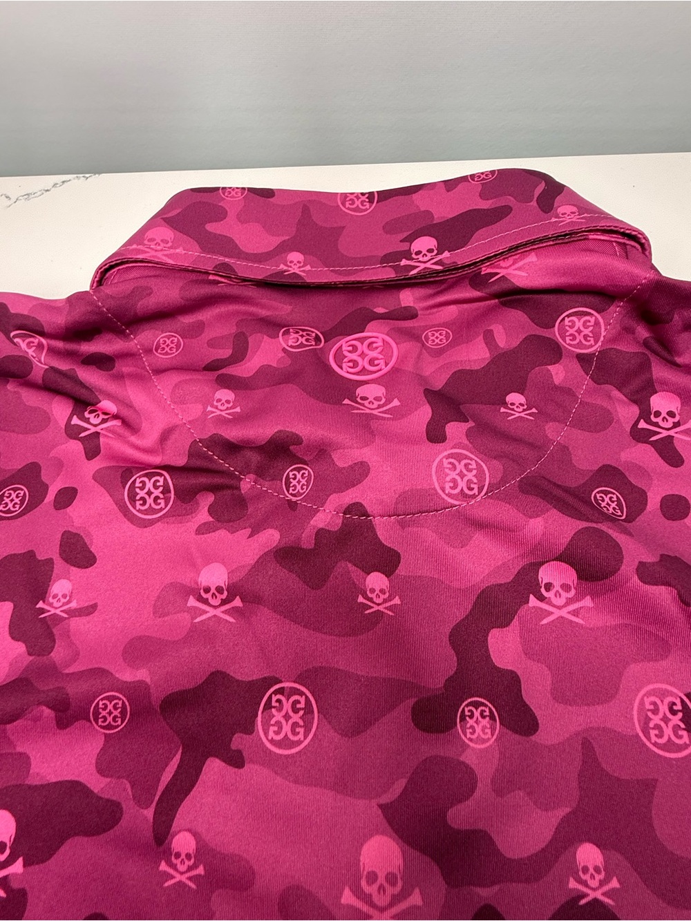 G Fore Shirt Mens Size M Purple Camo Skull AOP Golf Polo Performance Stretch - Picture 5 of 6